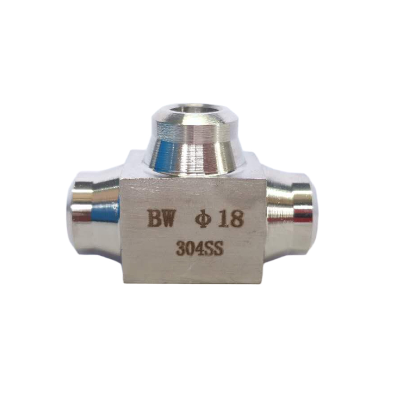 对焊三通中间接头